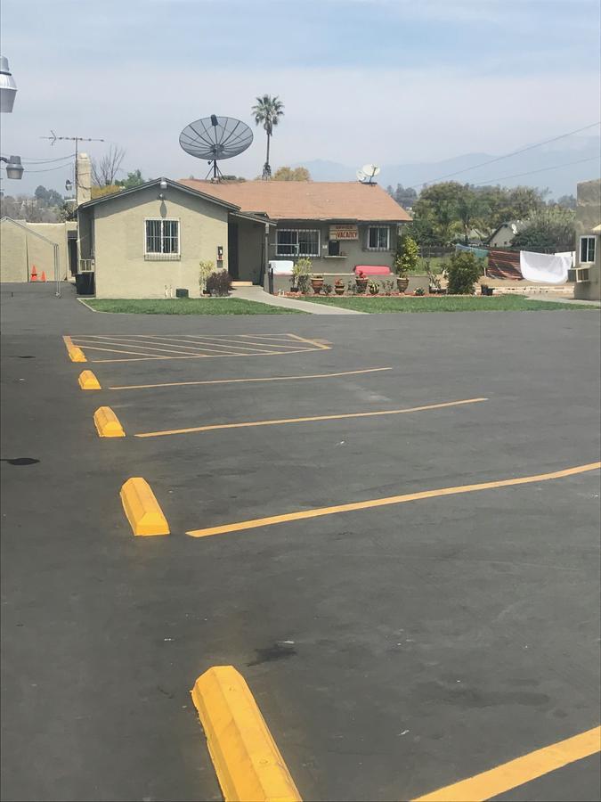 Super Inn Motel Pomona Exterior photo